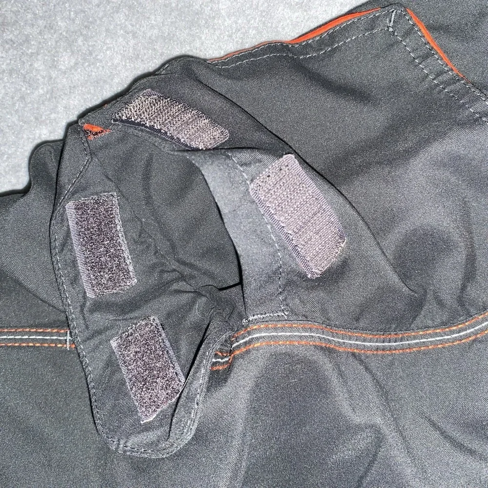 Nike Mens Swim Shorts L Black Cargo Trunks Board Bottom Surf Pool Mesh Spell Out